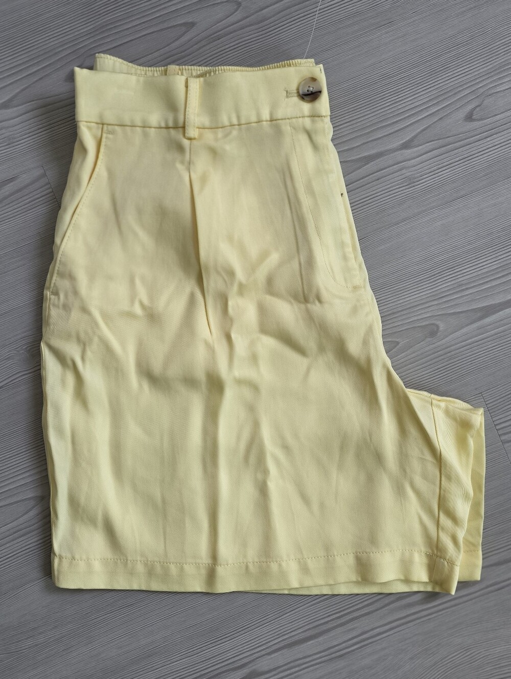 LOFT Pale Yellow Skirt with High Waist
